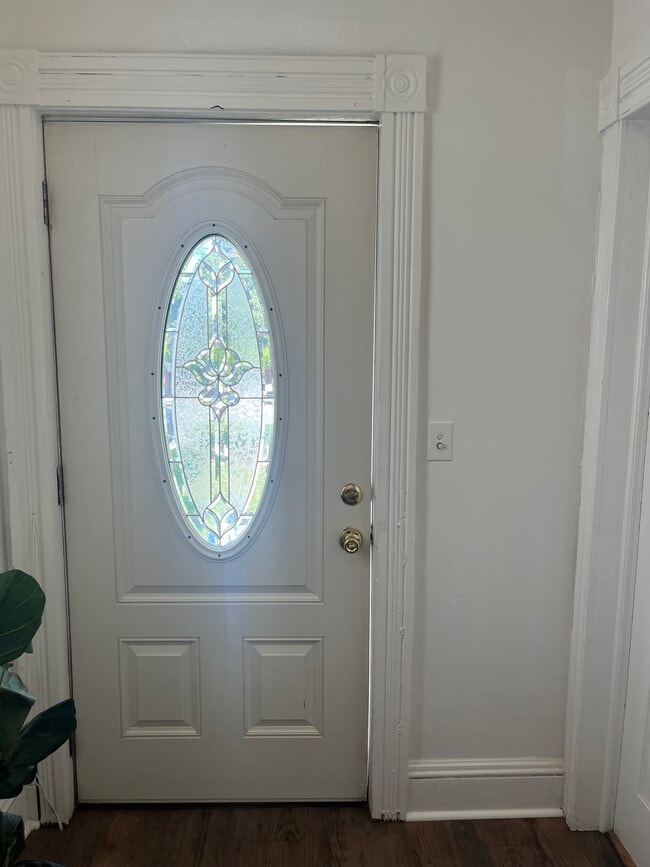 Building Photo - 6 Cove Ave Unit #1 Rental