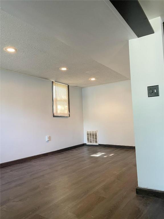 Photo - 1717 Lasalle St