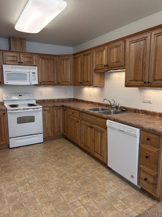 Photo - 1 Bedroom/1 Bathroom Off Barnes and Oro Blanco $1300