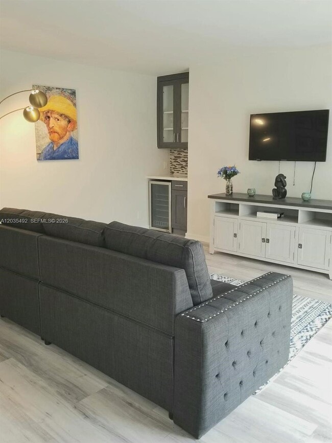Photo - 1601 Bay Rd Unidad 7