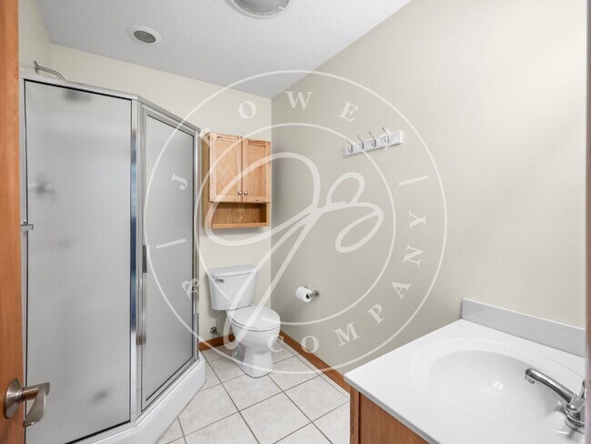 "Elegant and Spacious 3-Bedroom home on 4 levels in the heart of Downtown Toledo with amazing vie...