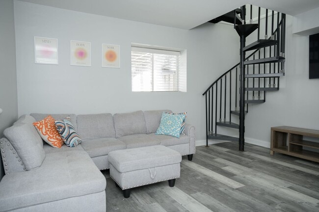 Photo - 2 bedroom / 2 bathroom home for rent in Cedar Lake