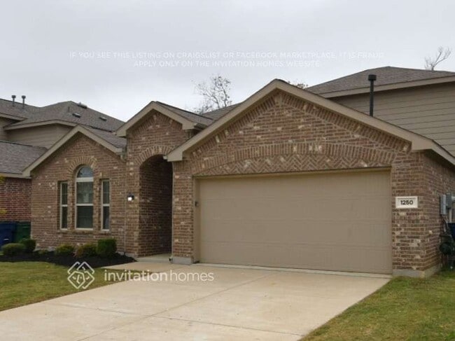 Photo - 1250 Acmite Ave