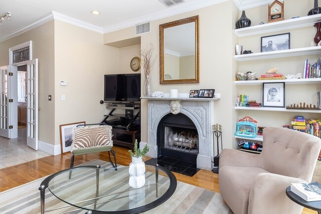Photo - 17 Dartmouth St Unit 3
