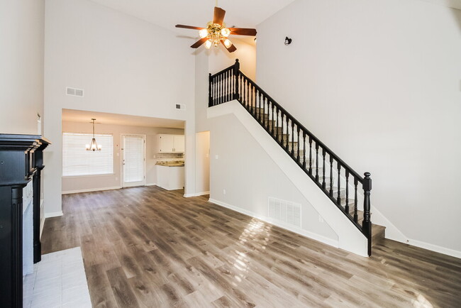 Photo - 5030 Baywood Dr