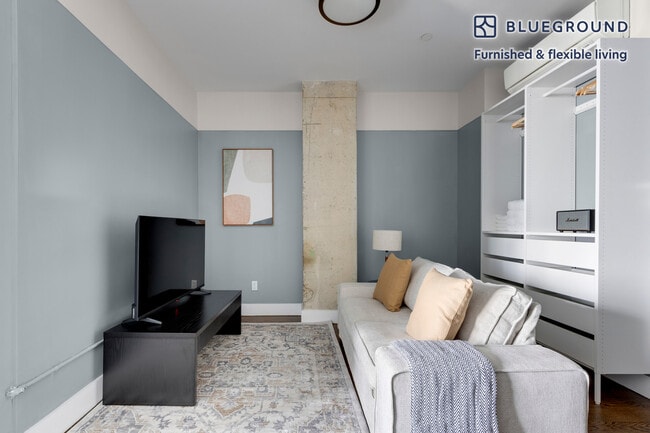 Photo - 187 Kent Ave Unit FL6-ID1938