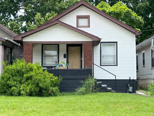 Building Photo - 3036 Hale Ave