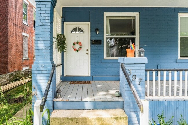 397 Stoddart Ave