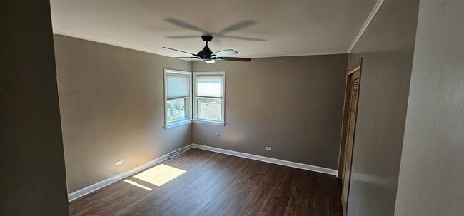 Photo - 9342 S Springfield Ave Unit Apt 2