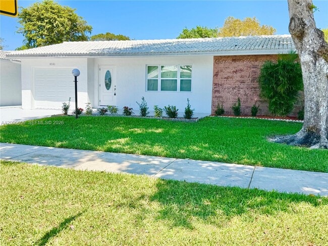 Photo - 8581 NW 17th St