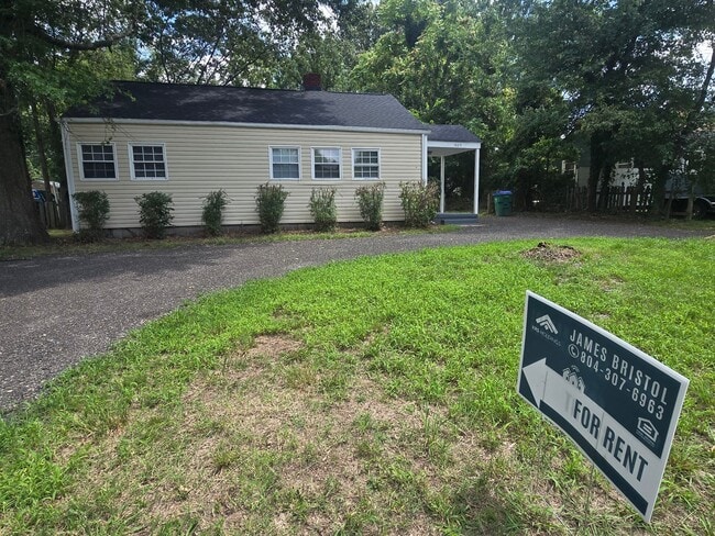 Photo - 1025 Bradley Ln