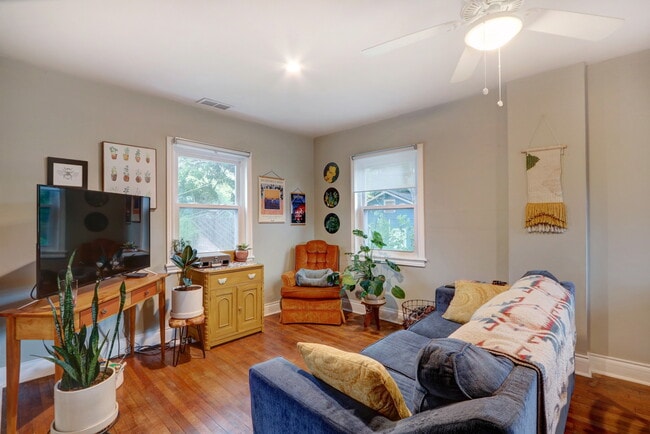 Building Photo - 1315 Seiler Ave