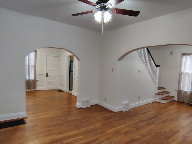 Photo - 3246 S Big Bend Blvd