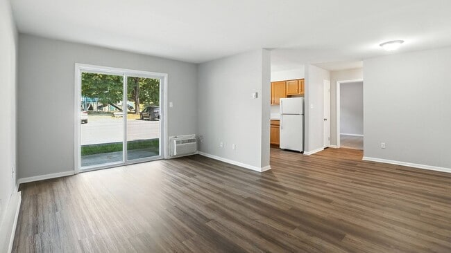 Photo - West End Village at Bethlehem