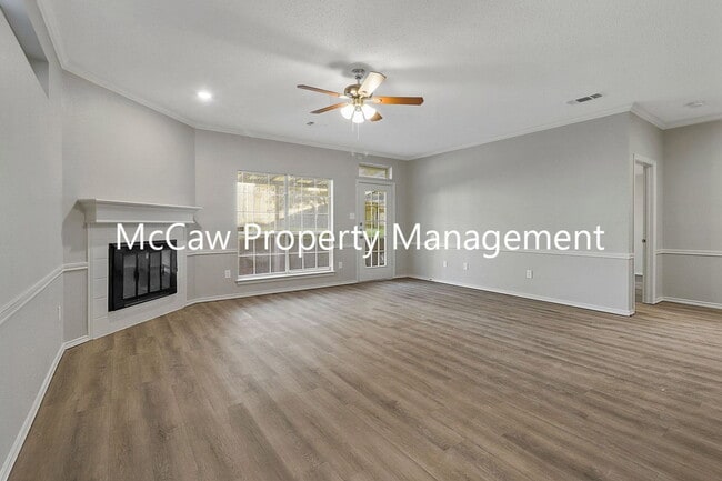 Photo - 1214 Mission St