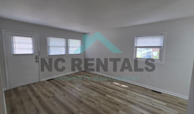 Photo - 710 Reid St