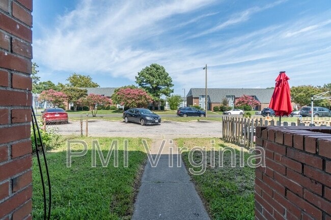 Photo - 909 E Liberty St