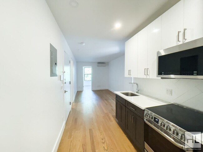 DEKALB AVENUE / Spacious 4-Bed 2-Bath / Gr... - DEKALB AVENUE / Spacious 4-Bed 2-Bath / Gr... Apartment Unit 4R