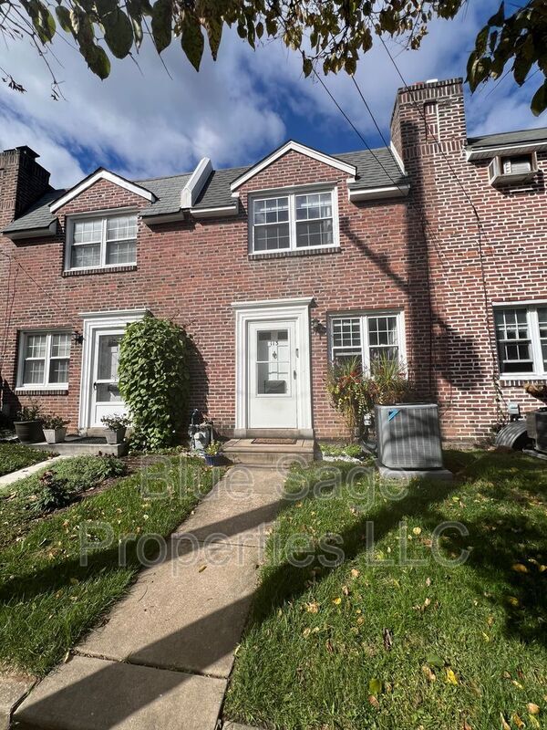 Photo - 113 Plant Ave