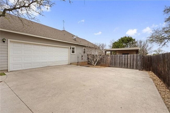 Photo - 107 E Dawn Dr