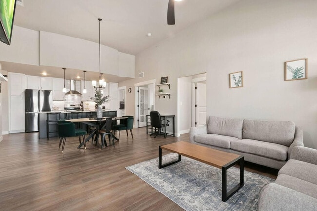 Photo - 1875 Fall River Dr Unidad ID1013153P