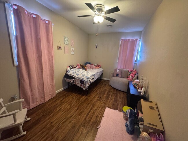 Photo - Grand Boulevard 3120-3122 Unit 3120-3122-3122