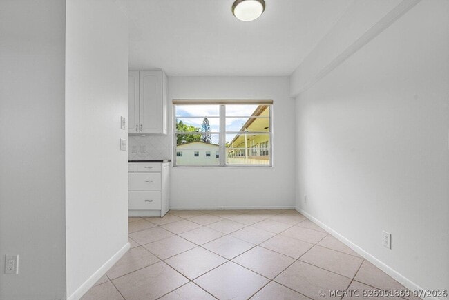 Photo - 74 Mansfield B