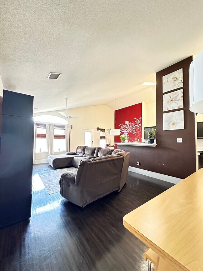 4505 Sydney Harbour Ct