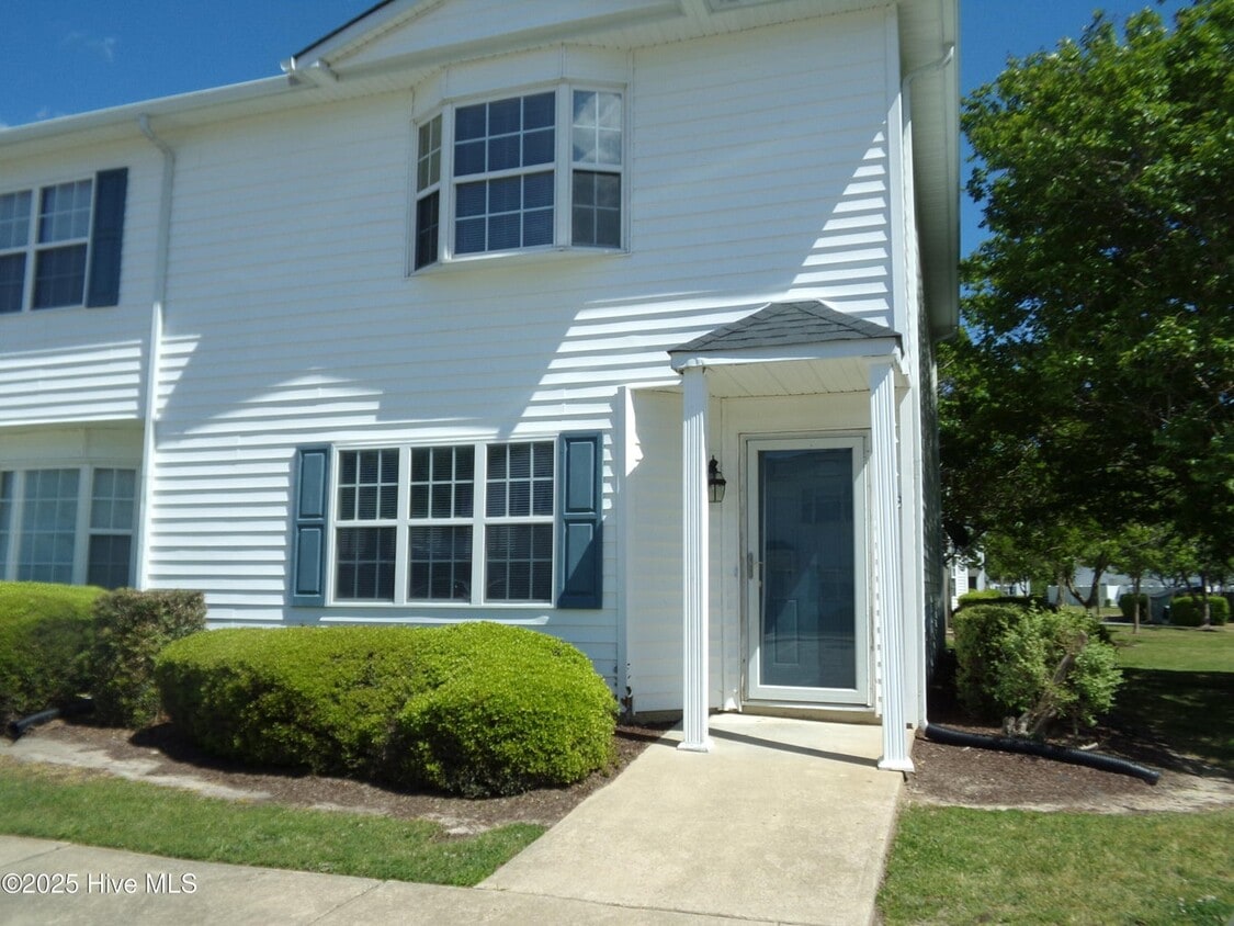 Photo - 3987 Sterling Pointe Dr (Winterville, NC)