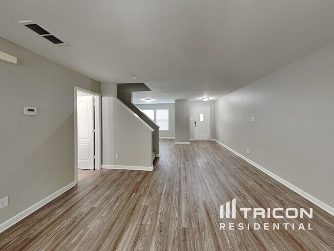 Photo - 123 Vermillion Loop