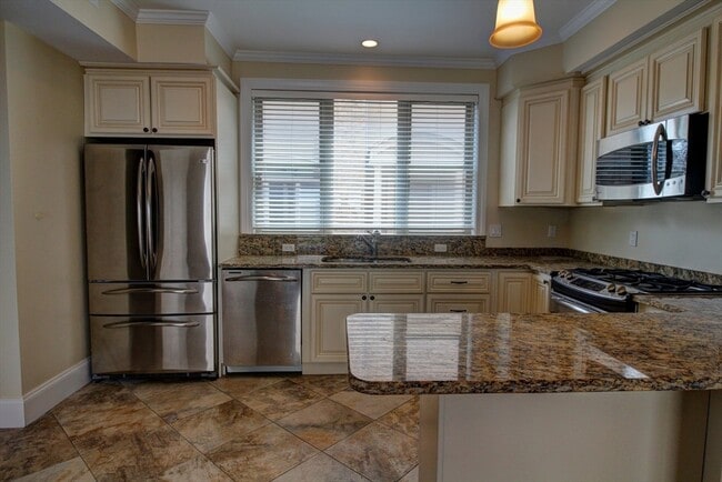 Photo - 244 Adams St