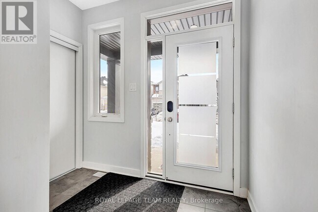 Photo - 1019 Showman St