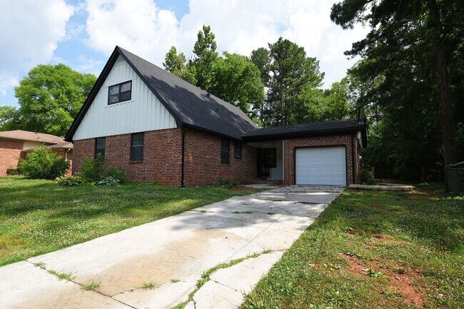 Building Photo - 2819 Broadview Dr NW