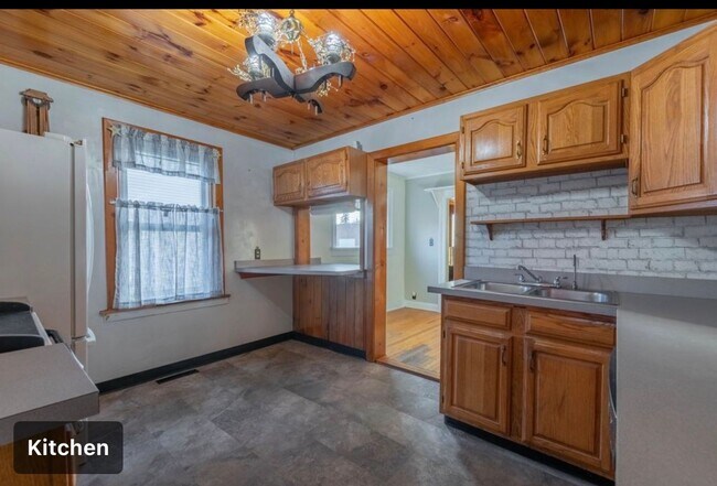 Photo - 11 N Main St Unidad 11 N Main St Apt A