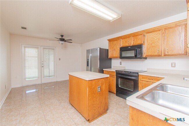 2907 Lantana Dr
