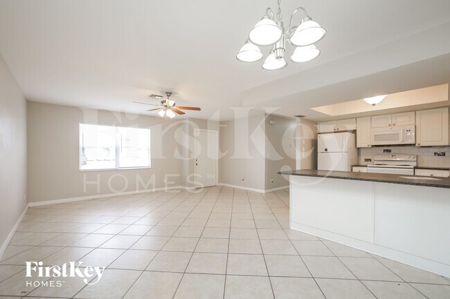 Photo - 1505 NE 10th Ln