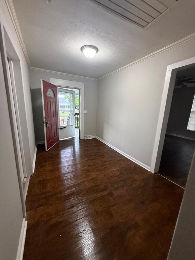 Photo - 202 E 19th St
