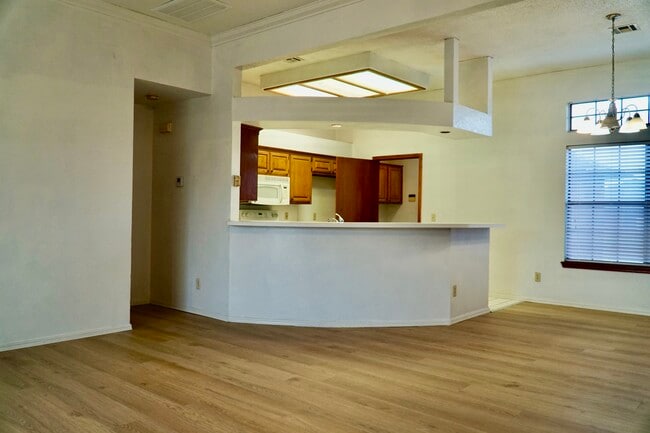 Photo - 5004 SE 84th St