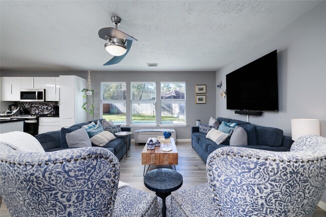 Photo - 143 S Vesper Bend Cir