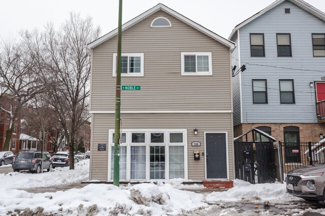 Building Photo - 700 N Noble St Rental