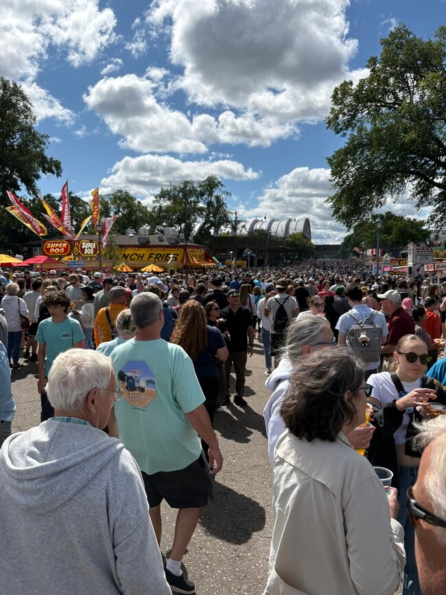 Photo - 112 Main St S