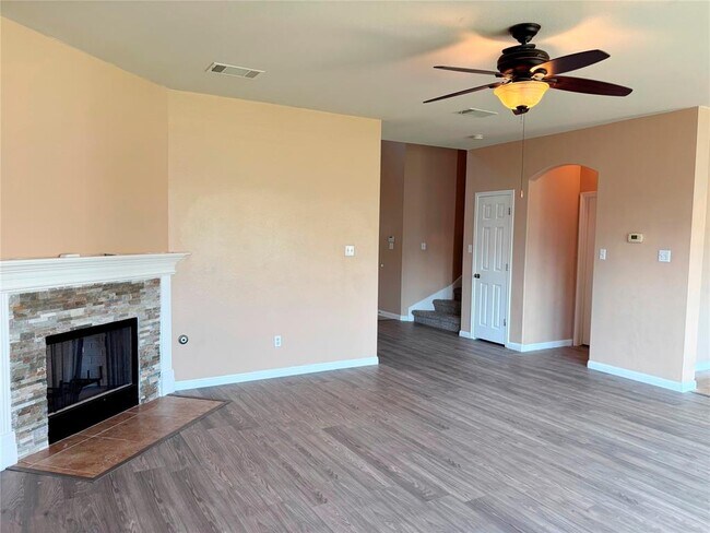 Photo - 4116 Meadow Bluff Way