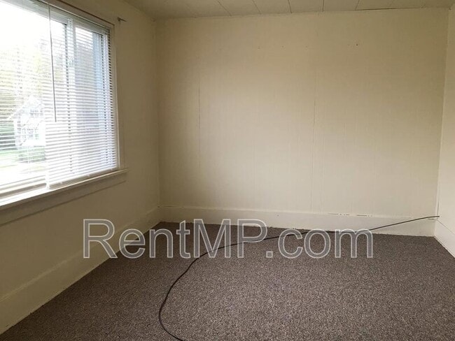 Photo - 703 E Chippewa St