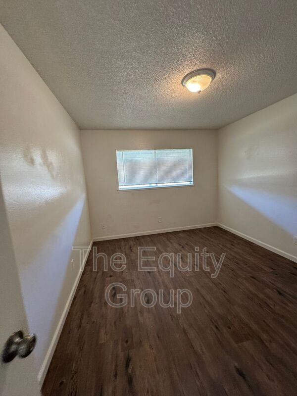 Photo - 2104 North Ave Unit #C