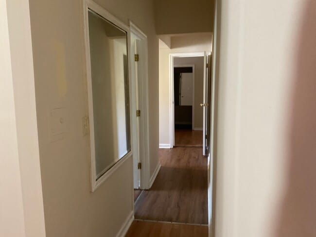 Photo - 116 W 25th St