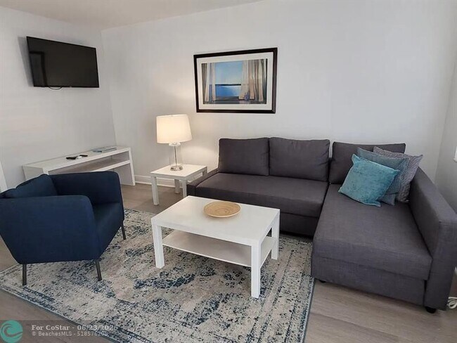 Photo - 3226 NE 12th St Apartment Unit 3