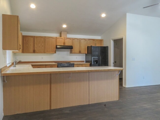 Photo - 3 Bedroom 2 Bath Ranch Home Coming soon !