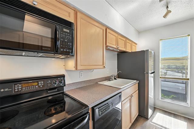 Photo - 4524 Amesbury Dr Unit A