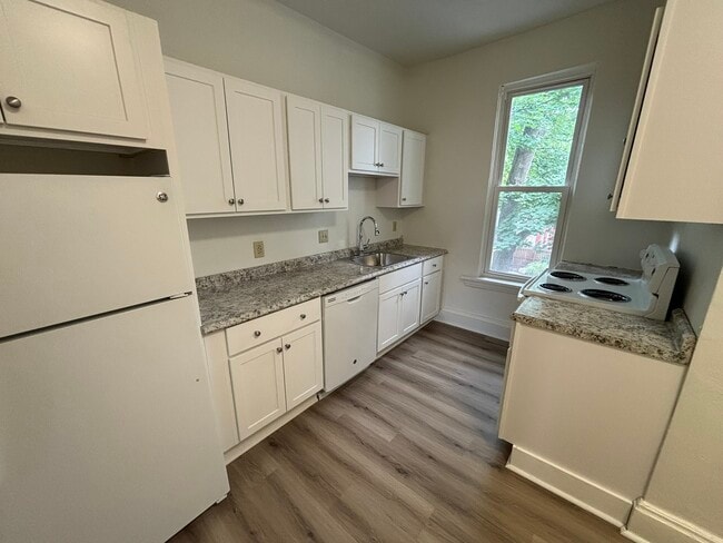 Photo - 333 Morewood Ave