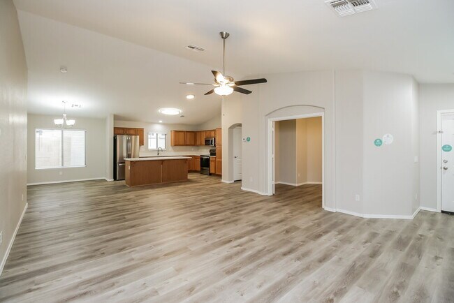 Photo - 39378 N Parisi Cir